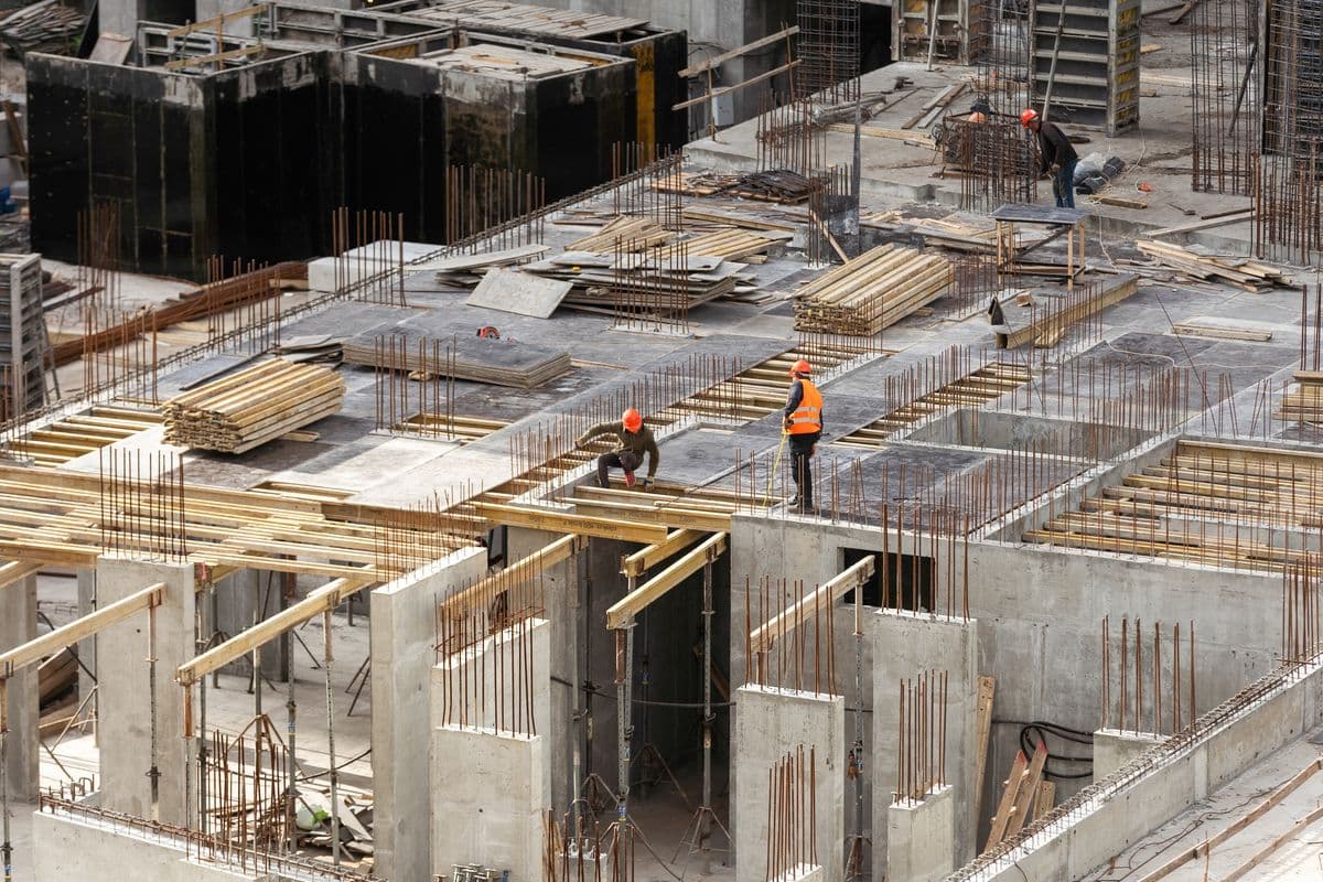 Global Construction Delays & Cost Overruns: 2026 Insights
